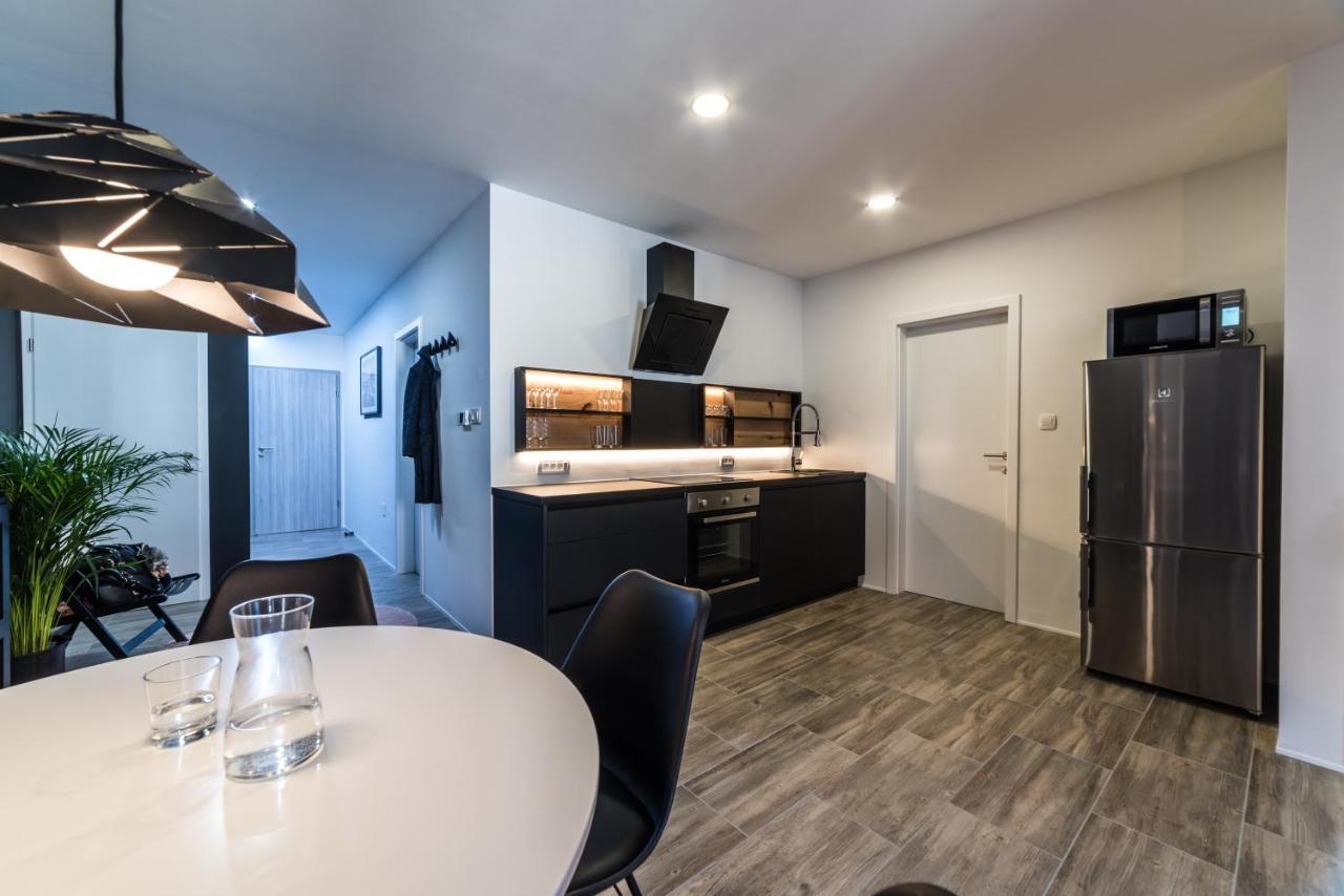 Flex Apartments Tour As Любляна Екстер'єр фото